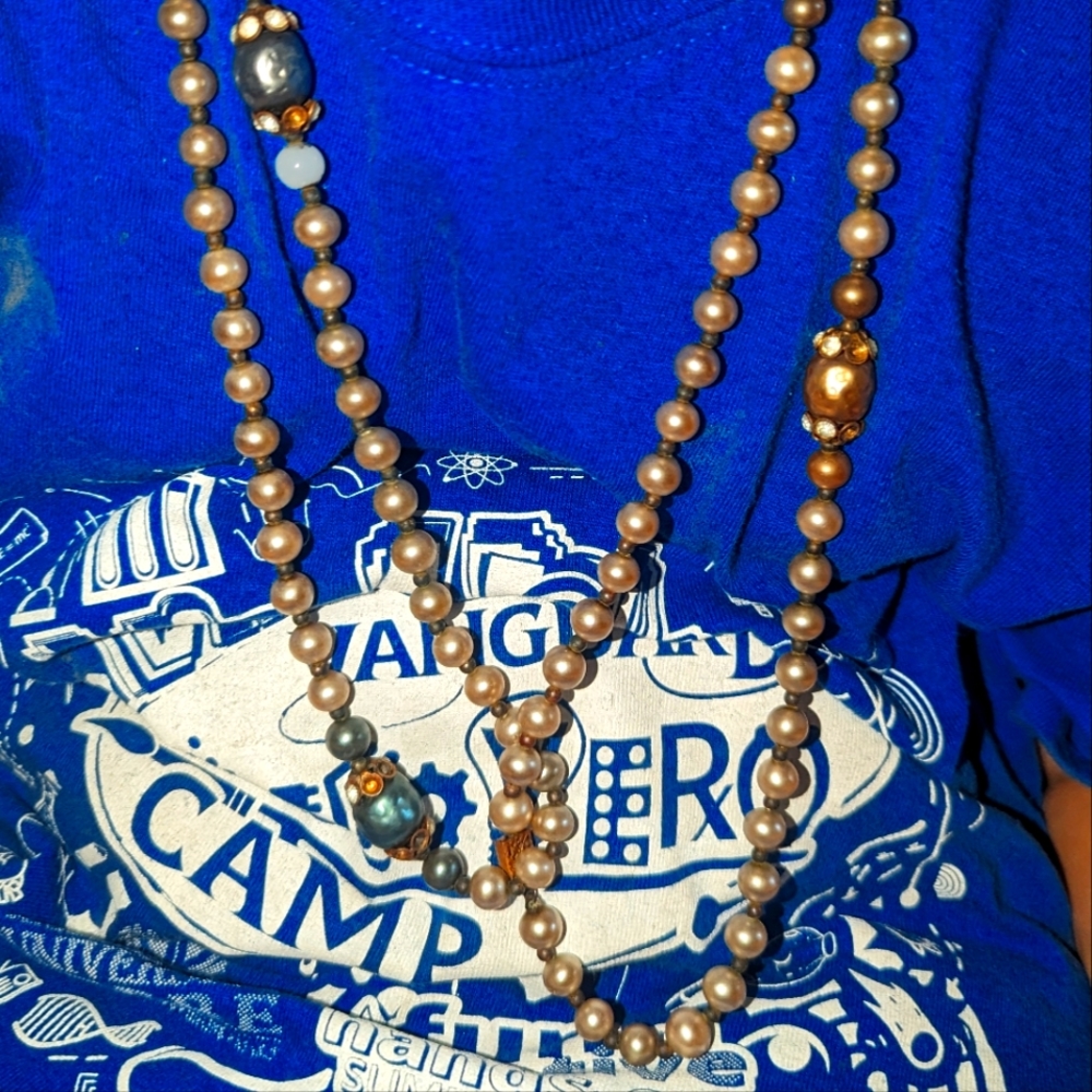 Beautiful VINTAGE faux pearl necklace set with Clip on earrings.